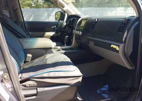 2008 Toyota Tundra Sr5 5.7L V8 z USA, uszkodzony, nr VIN 5TFBV54128X059144